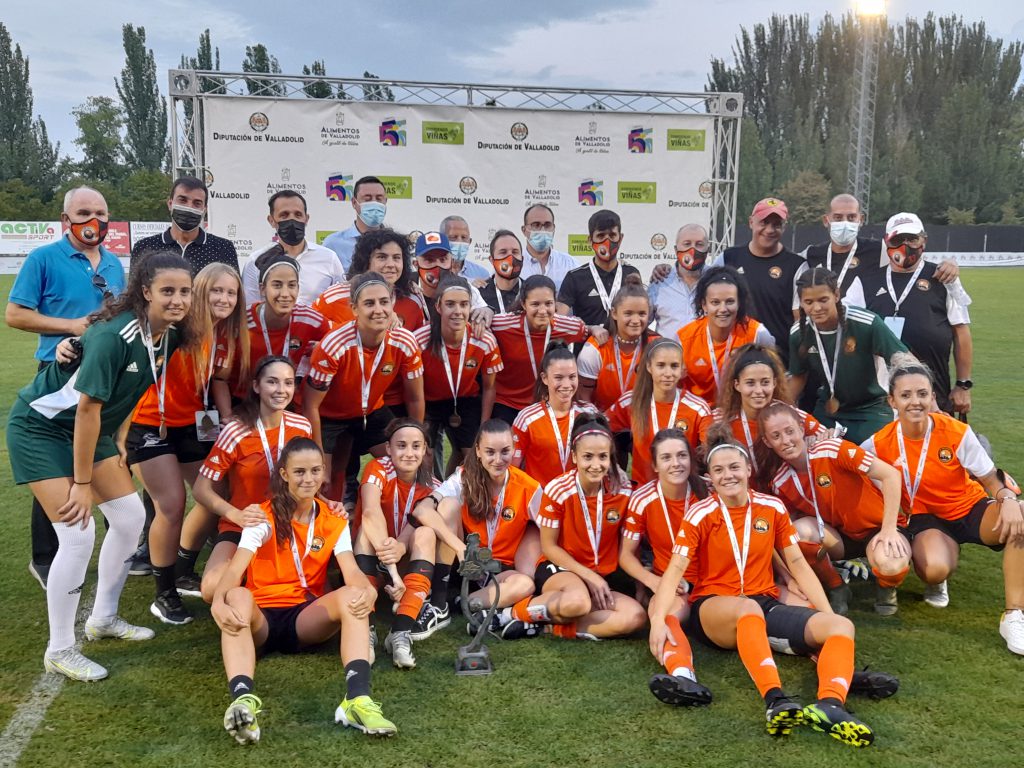 El Club Deportivo Parquesol se alza con el primer Trofeo Diputación Femenino