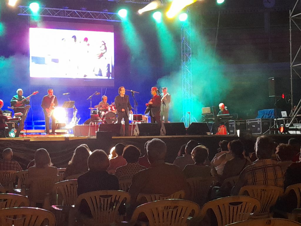 El Dúo Dinámico y Rock en Familia cierra los conciertos de las "Noches de la Plaza"