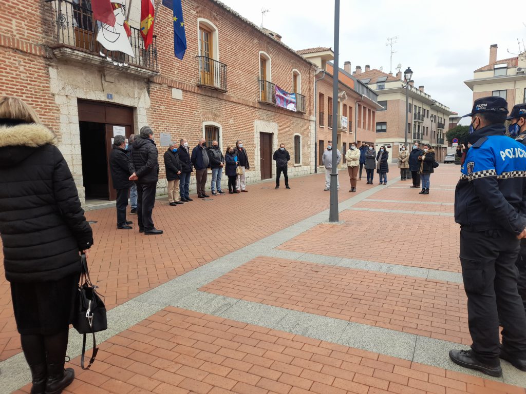 Laguna de Duero guarda cinco minutos de silencio en solidaridad con el pueblo ucraniano