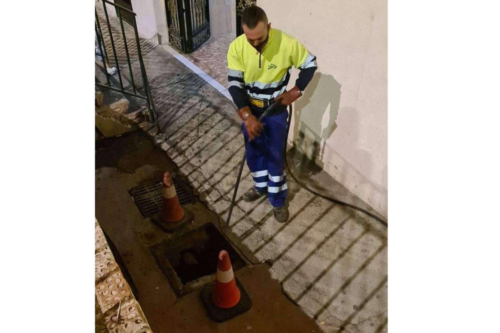 Desatascos eficientes y económicos en Málaga de la mano de los fontaneros profesionales de Rey Tuberías