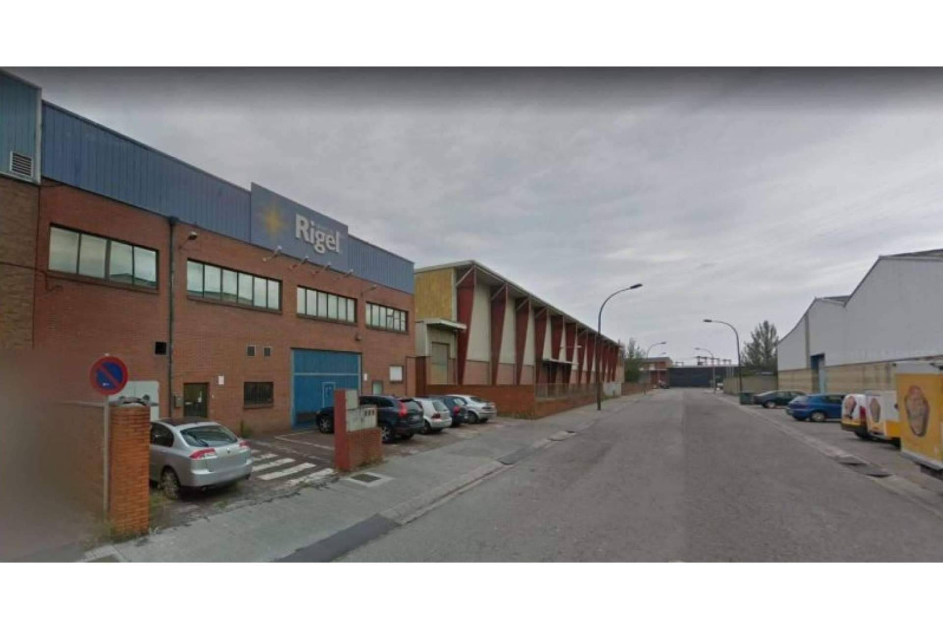 Eactivos.com pone en venta la nave de una industria impresora valorada en más de medio millón de euros, situada en la localidad asturiana de Avilés