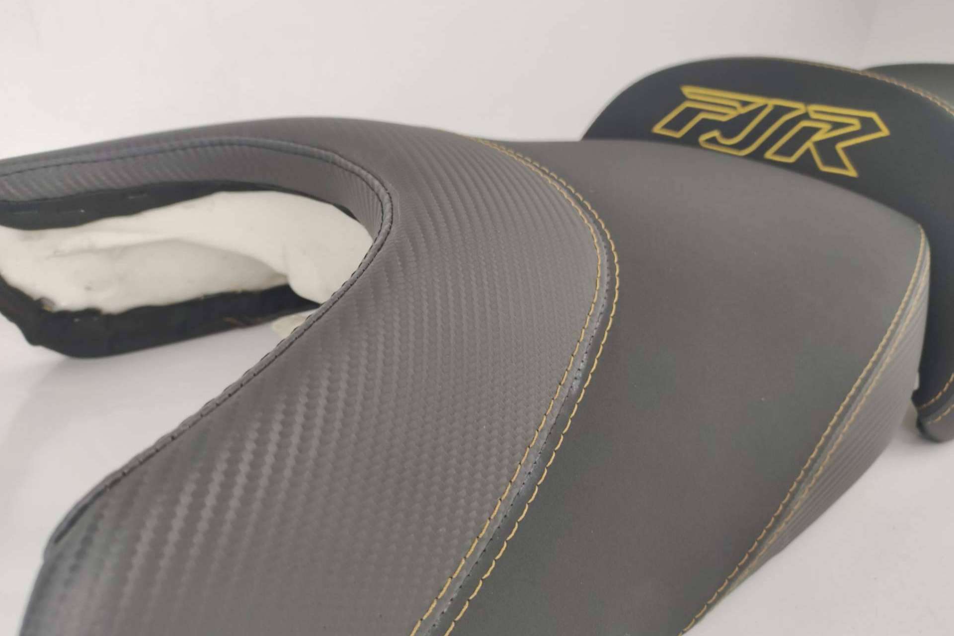 JM-FUNDAS ofrece asientos de moto confort