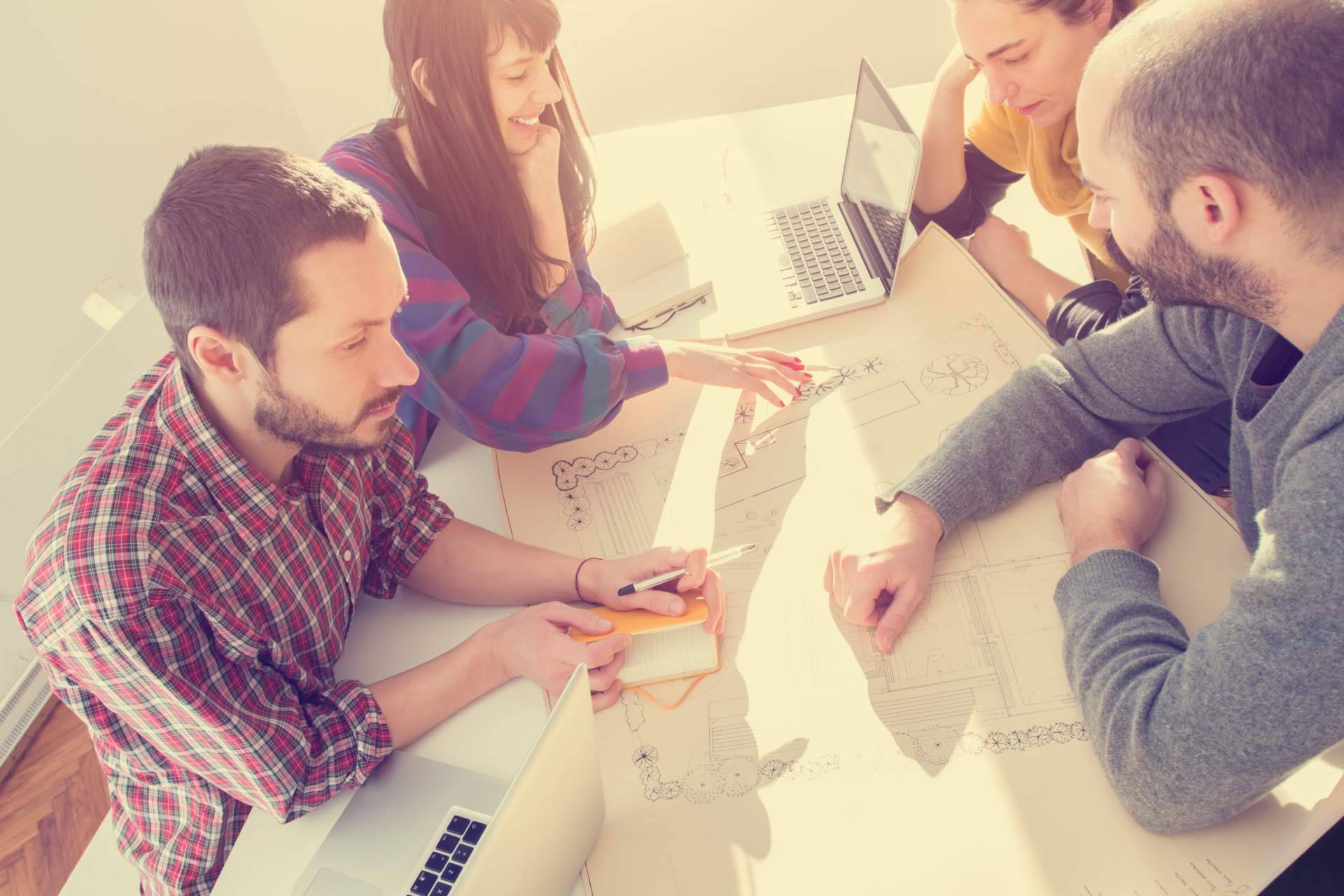 Los servicios de marketing digital que ofrecen Israel Huerta y su equipo de expertos
