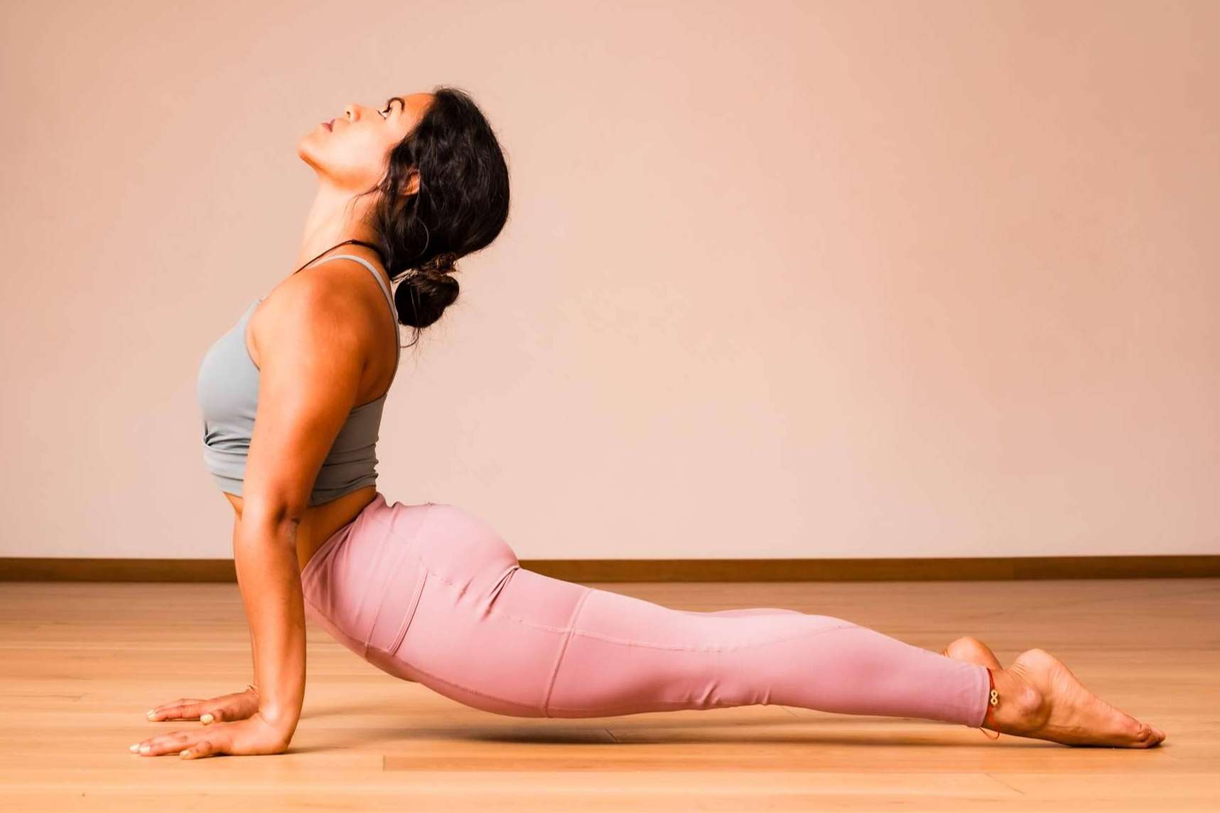 ¿Qué beneficios aporta el Vinyasa Yoga?