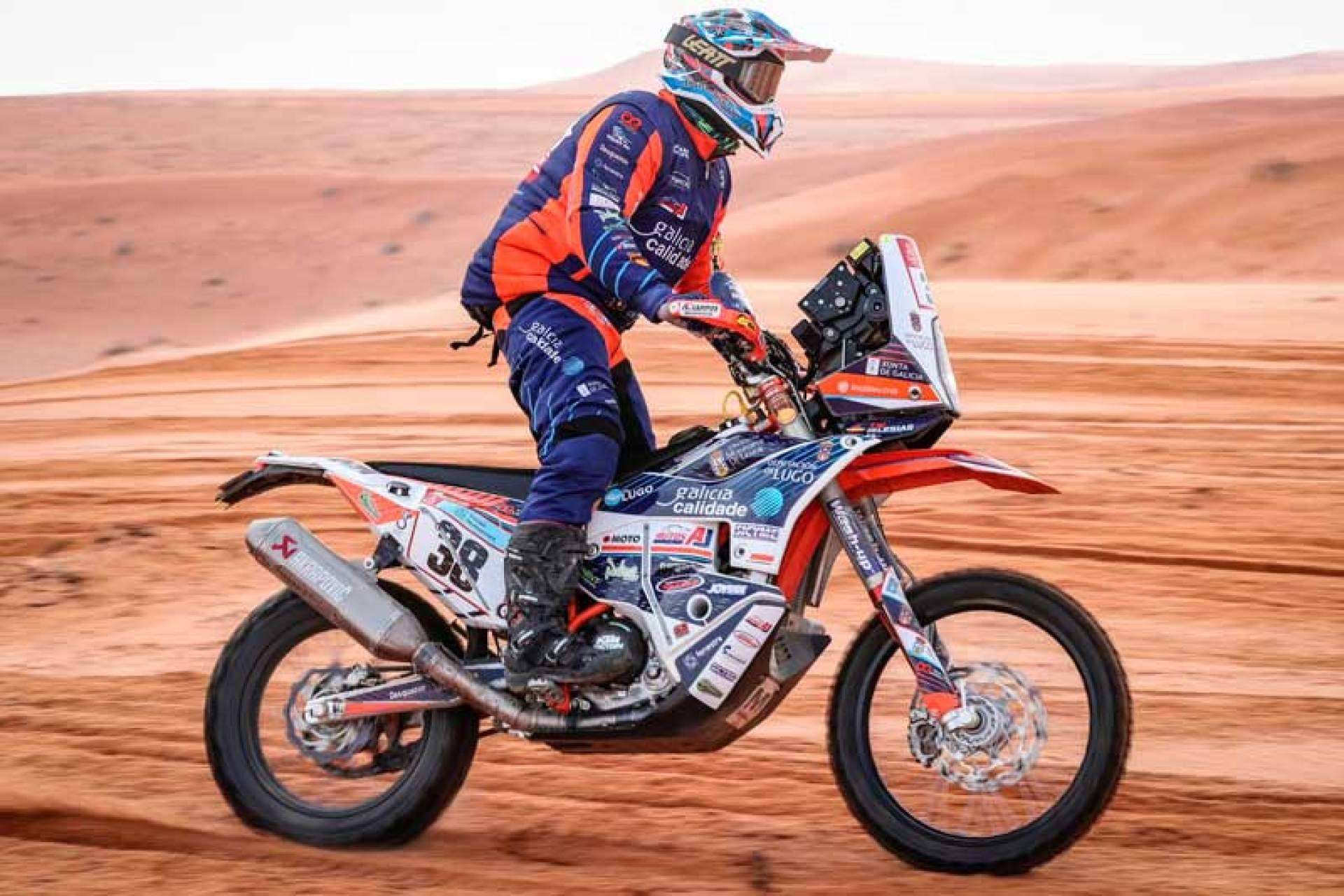 La equipación Dakar de ADHESIVOSEMBARRADOS