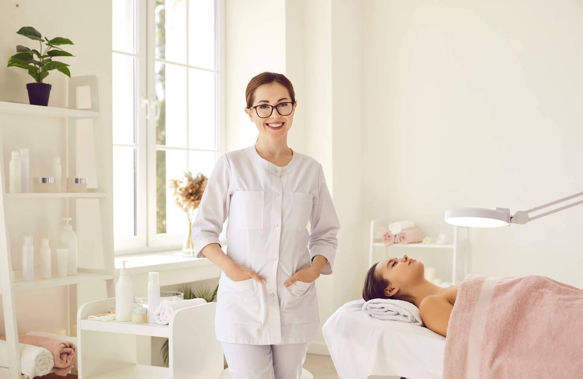 Tratamiento de lipoescultura por ultrasonidos disponible en la Clínica Dr. Millán Mateo, en Madrid