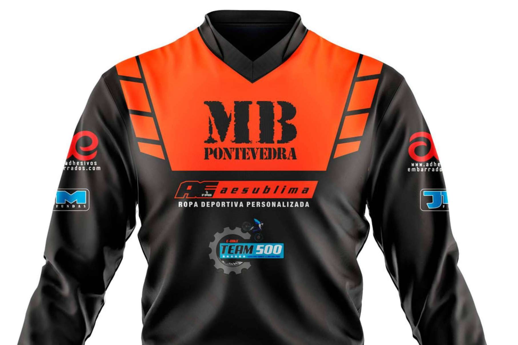 ADHESIVOSEMBARRADOS brinda un servicio de personalización de camisetas de deporte