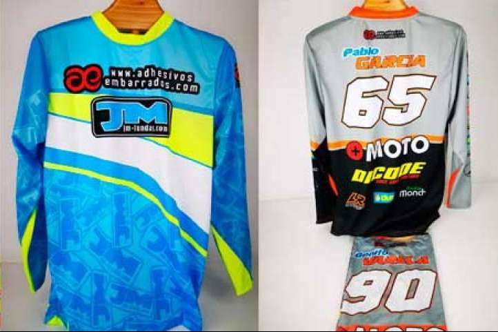 ADHESIVOSEMBARRADOS y su catálogo de camisetas off road