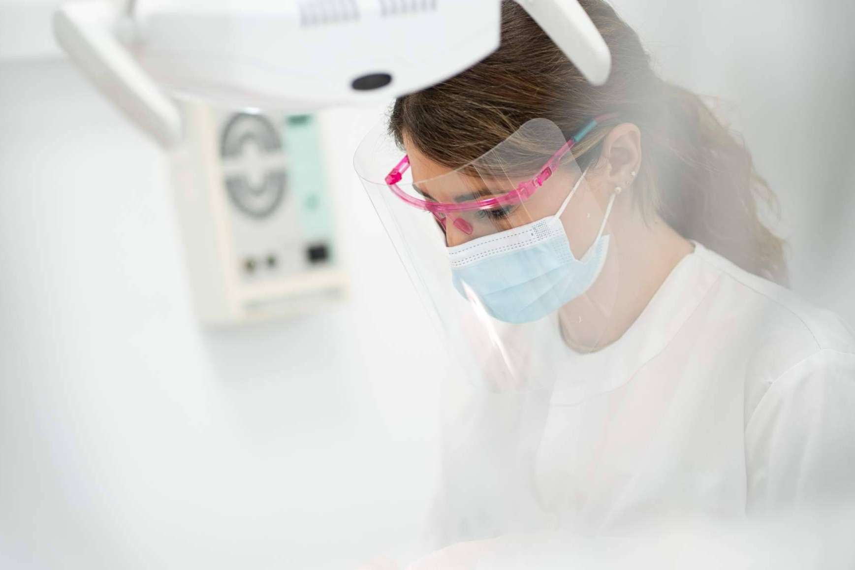 Corregir la sonrisa gingival de la mano de los expertos de la Clínica Calvo de Mora