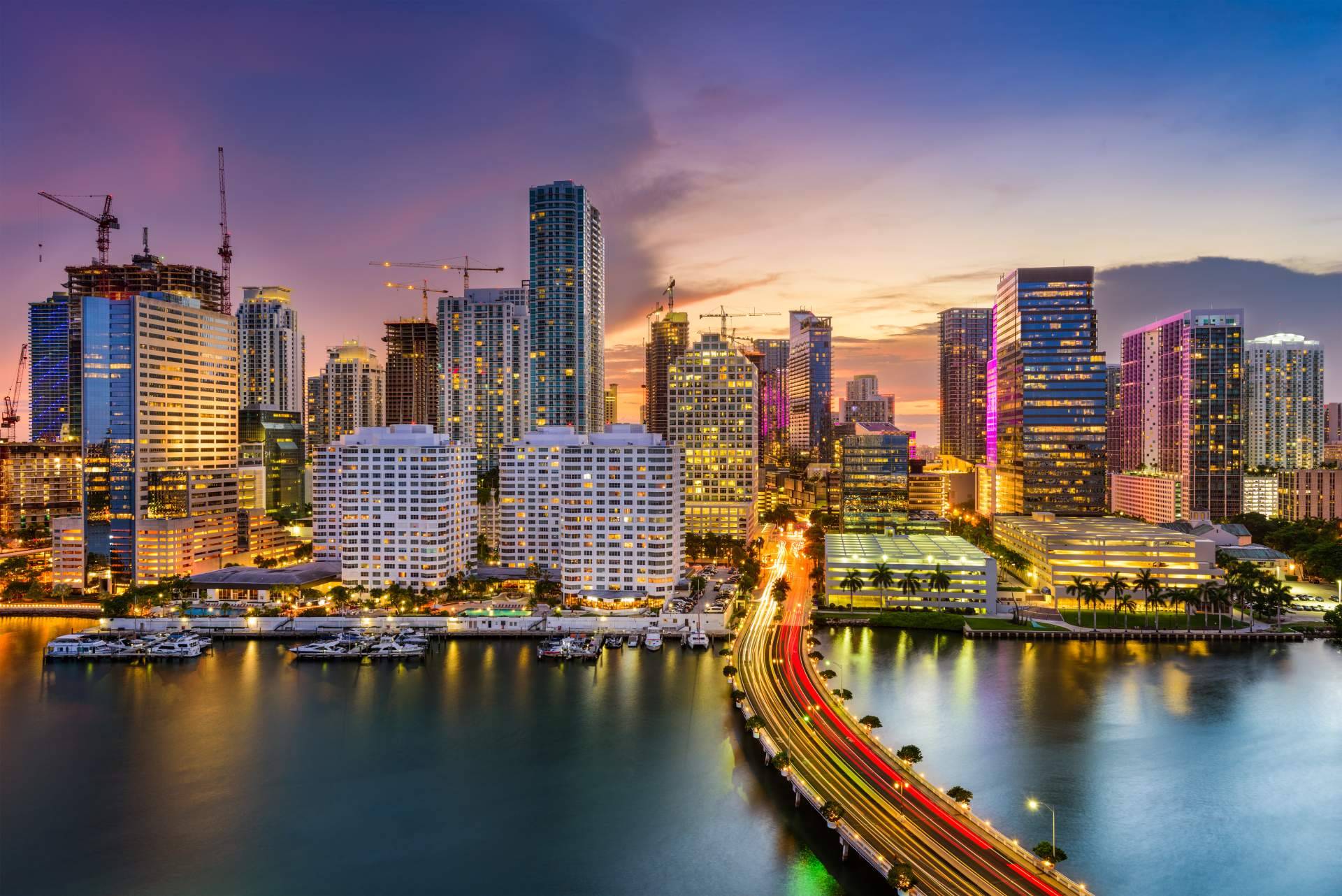 La demanda del mercado inmobiliario de lujo en Miami sigue aumentando, según Mansiones Miami