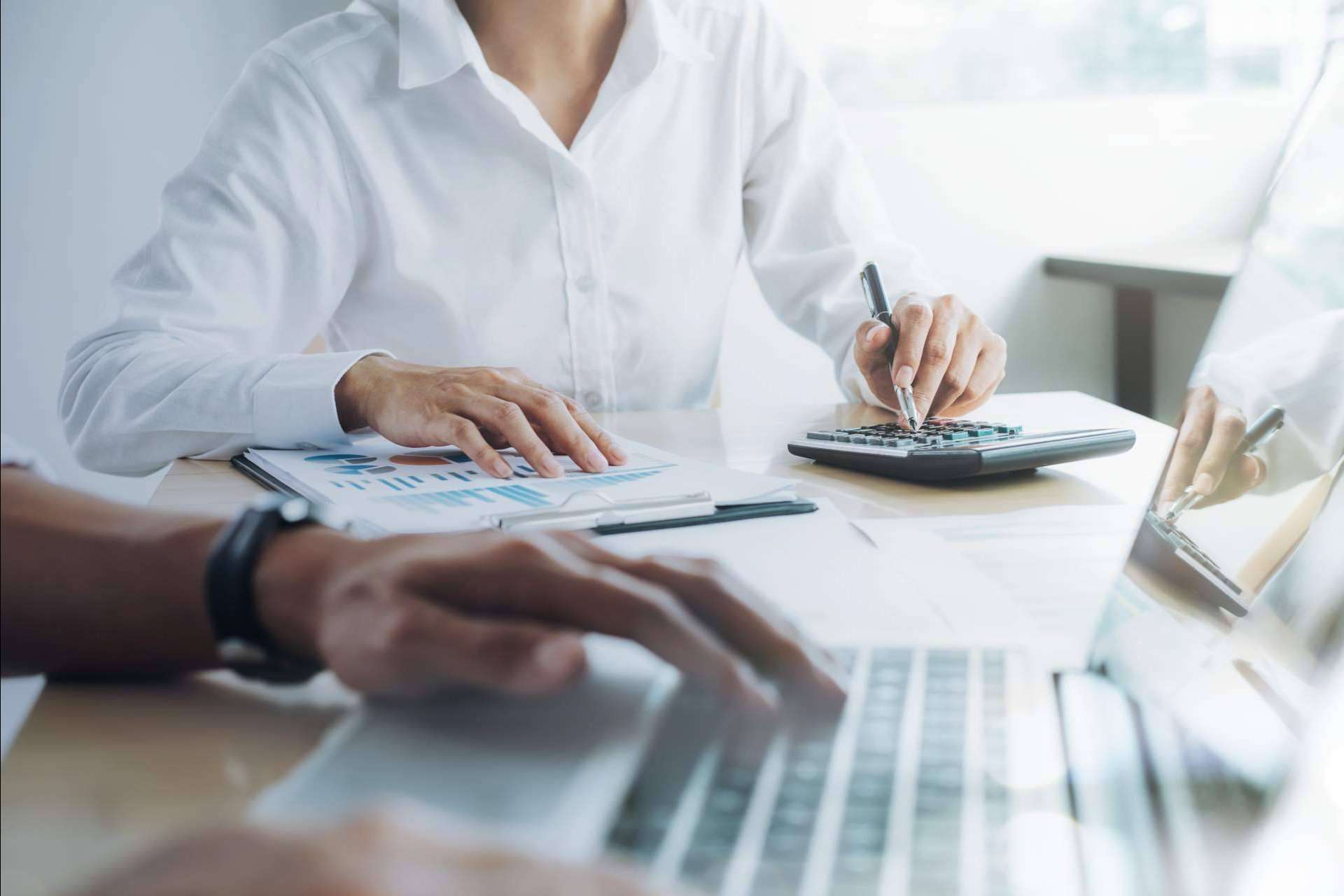Dejar las traducciones financieras a los expertos es fundamental para las empresas del sector, por Intertext
