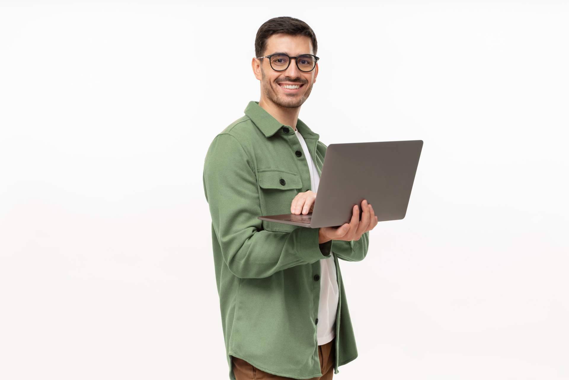 Comprar informática reacondicionada es importante para la economía familiar y empresarial