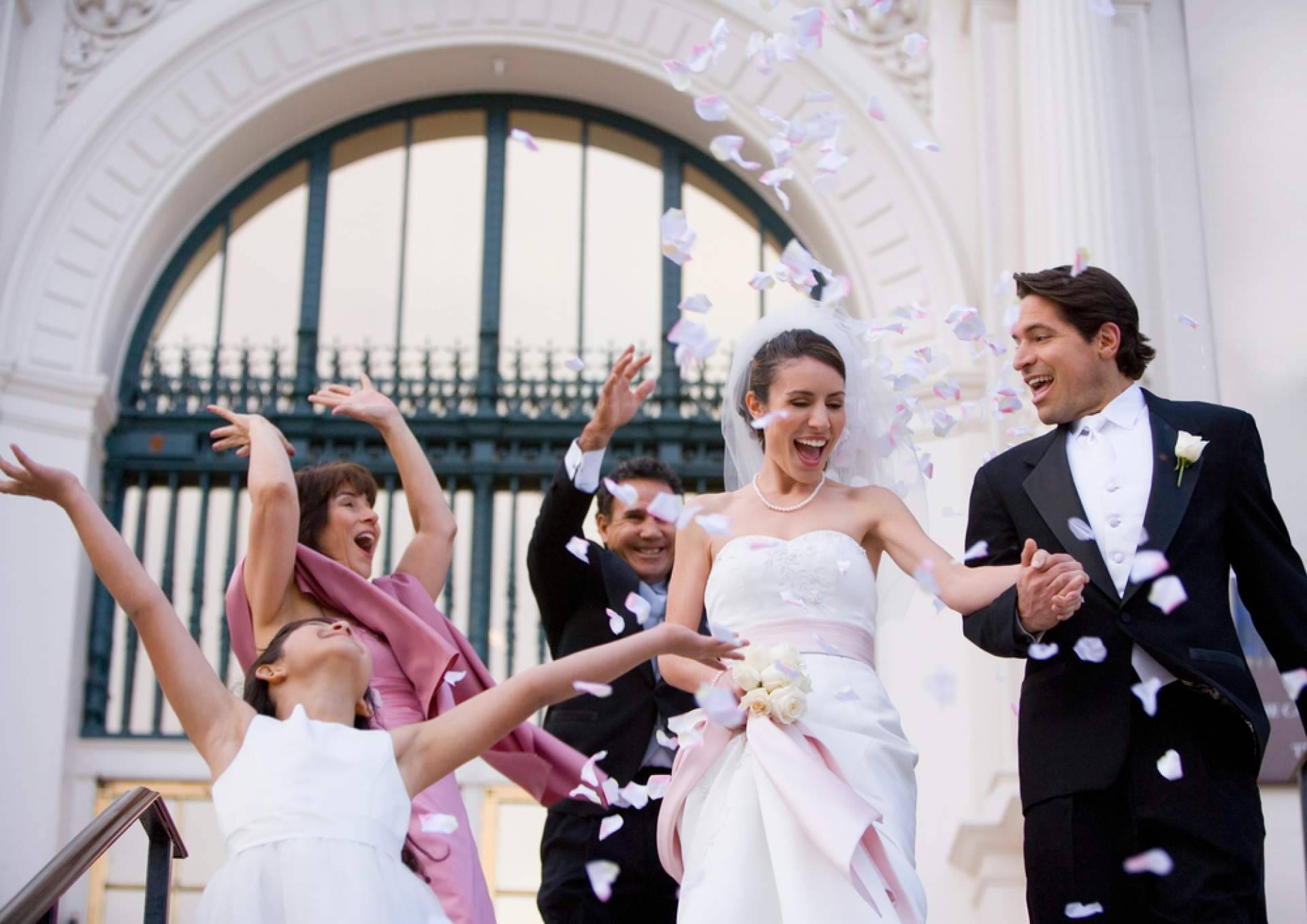 Detalles Armonía ofrece una amplia variedad de artículos de decoración para bodas