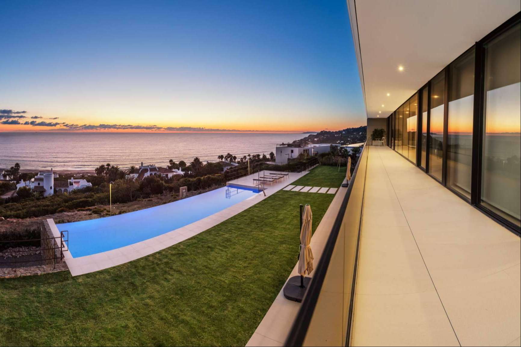 Confort, lujo y comidad, la experiencia inolvidable que ofrece el alquiler de una villa de lujo en Zahara de los Atunes