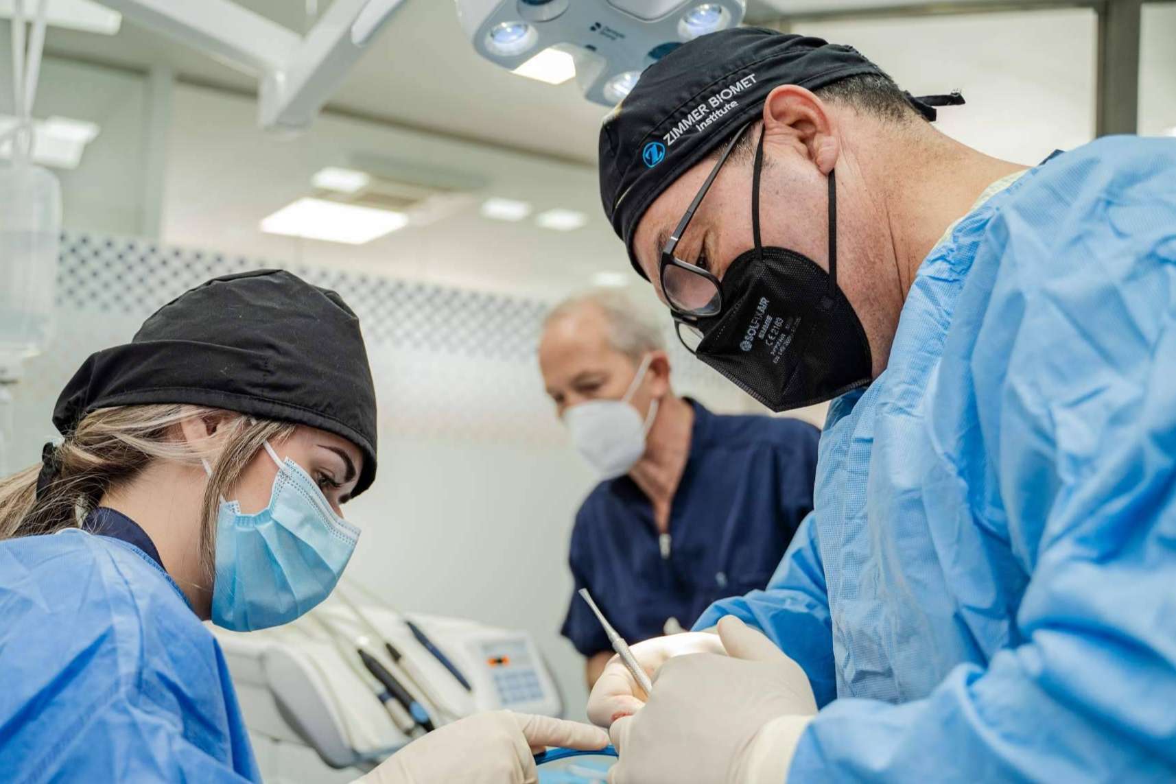 Vivanta Dental Illescas es reconocida como una de las mejores clínicas dentales de la Sagra con el galardón FAM