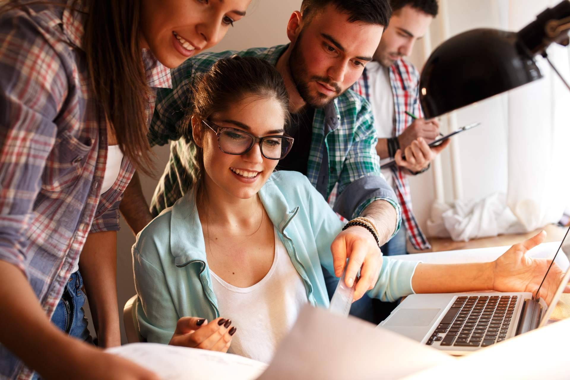 4 factores que afectan la decisión de los estudiantes al momento de alquilar pisos