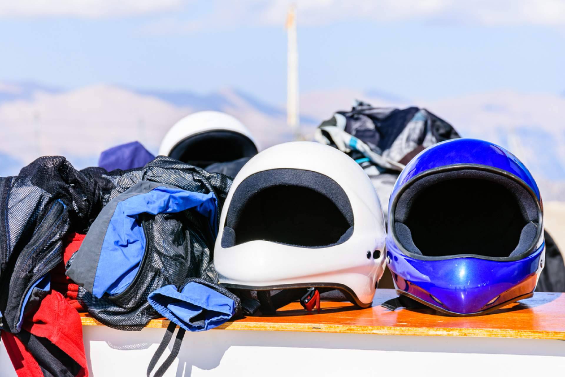 Claves para que el acompañante reciba indemnización en accidentes de moto