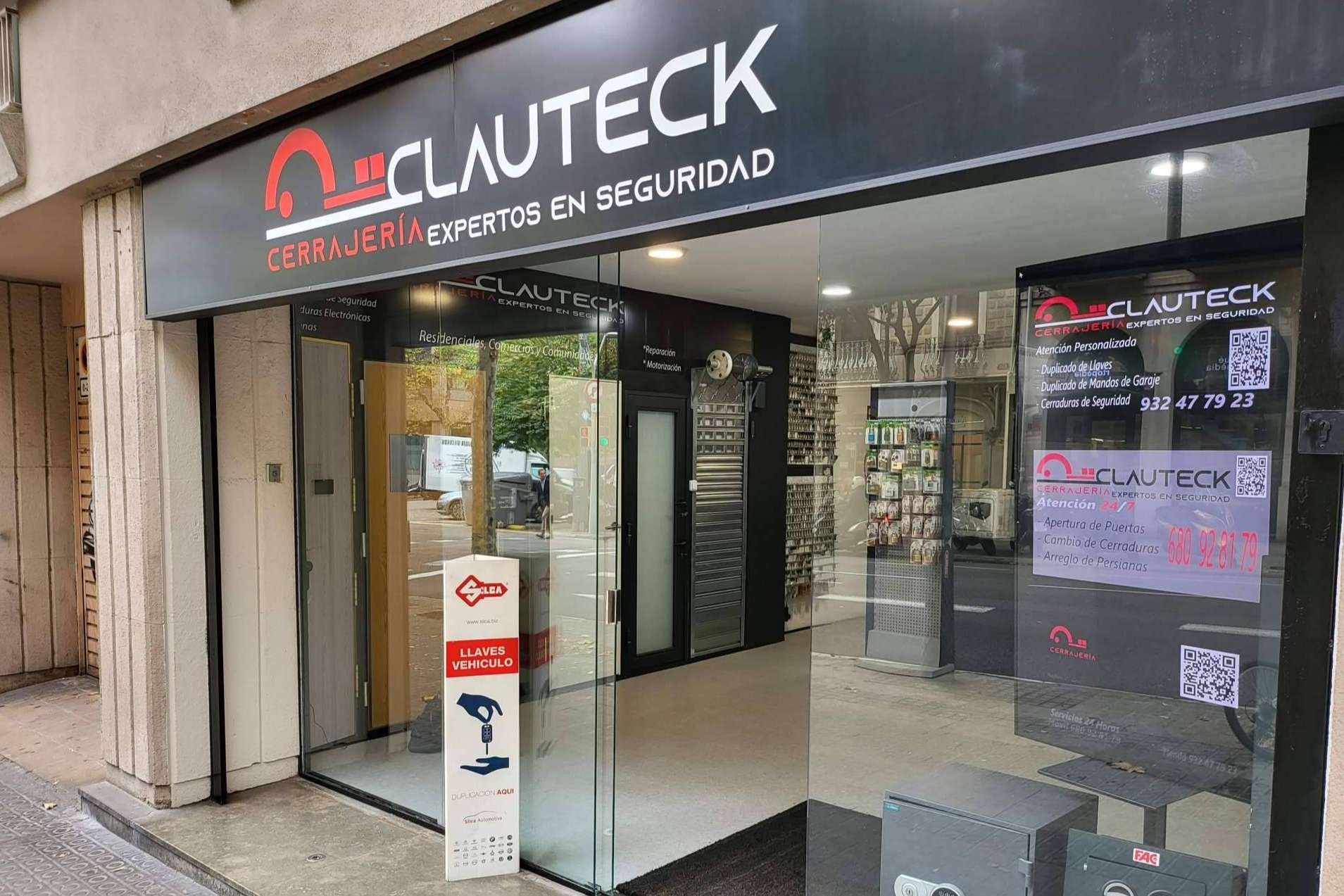 Los cerrajeros 24 horas especializados en mantenimiento retail de Clauteck garantizan la seguridad de los comercios