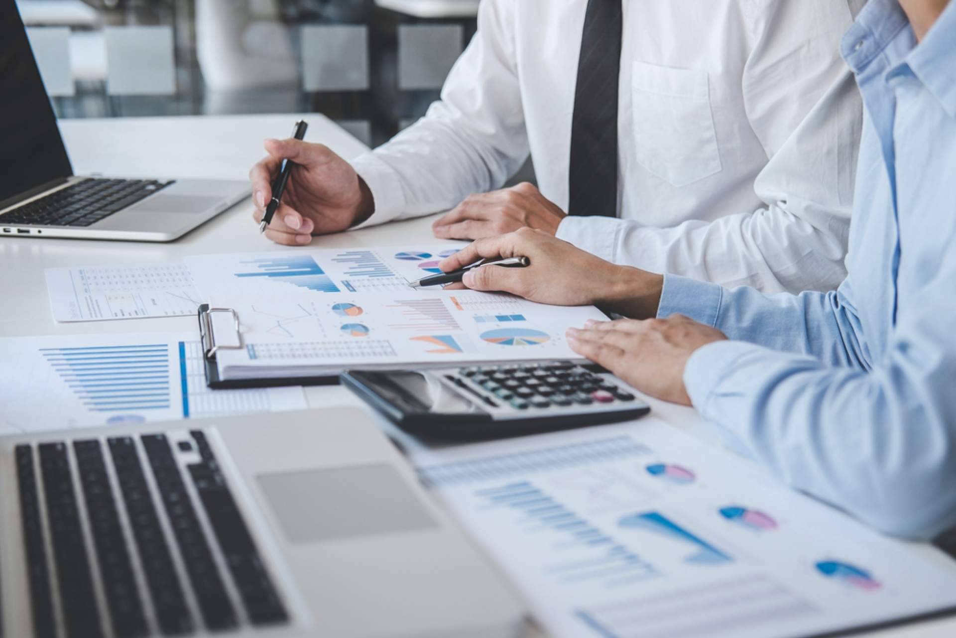You are Capital, innovación en servicios de finanzas corporativas a nivel internacional