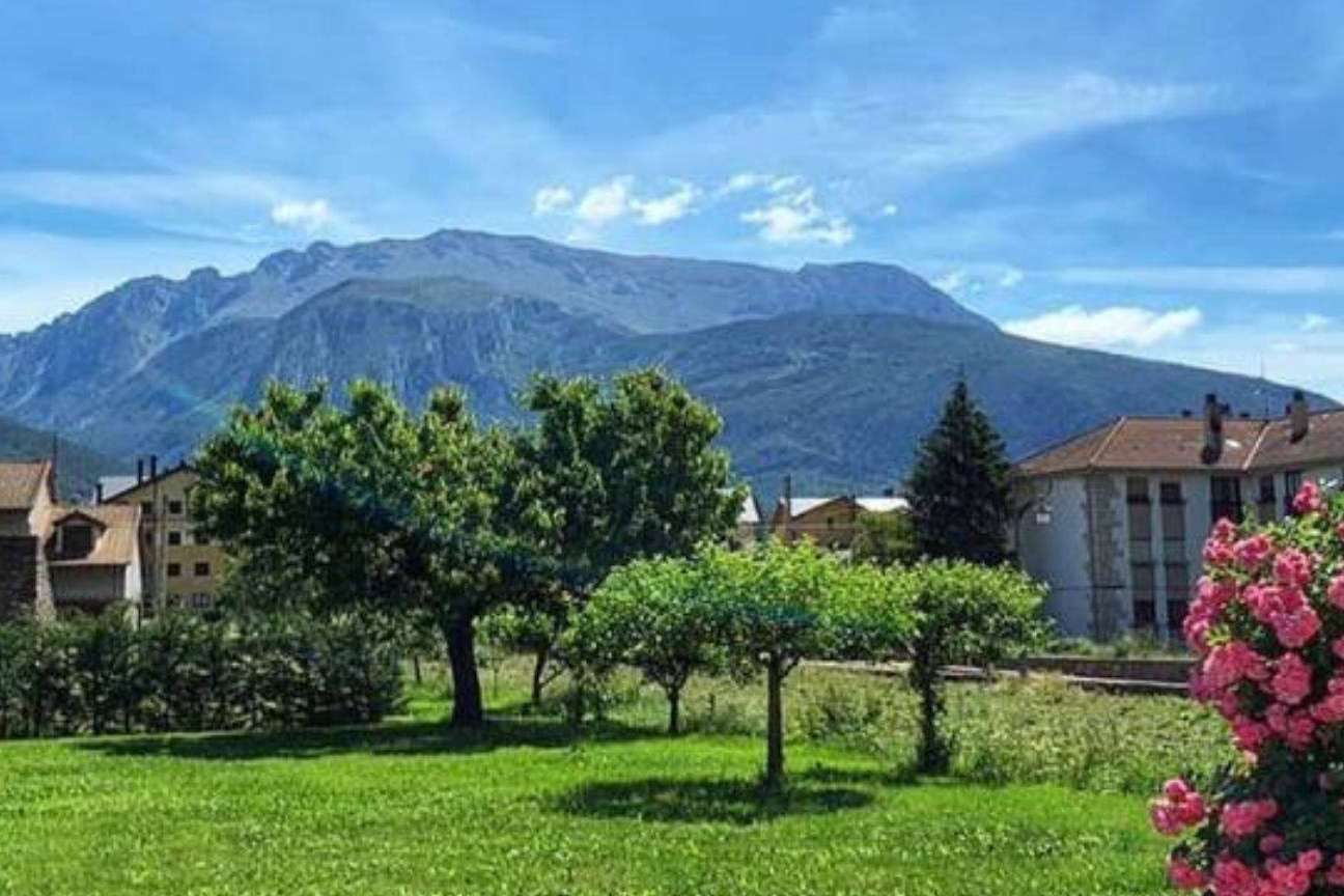 Descubre la primavera en el Pirineo alojándote en Hotel Cotiella, un hotel con vistas únicas