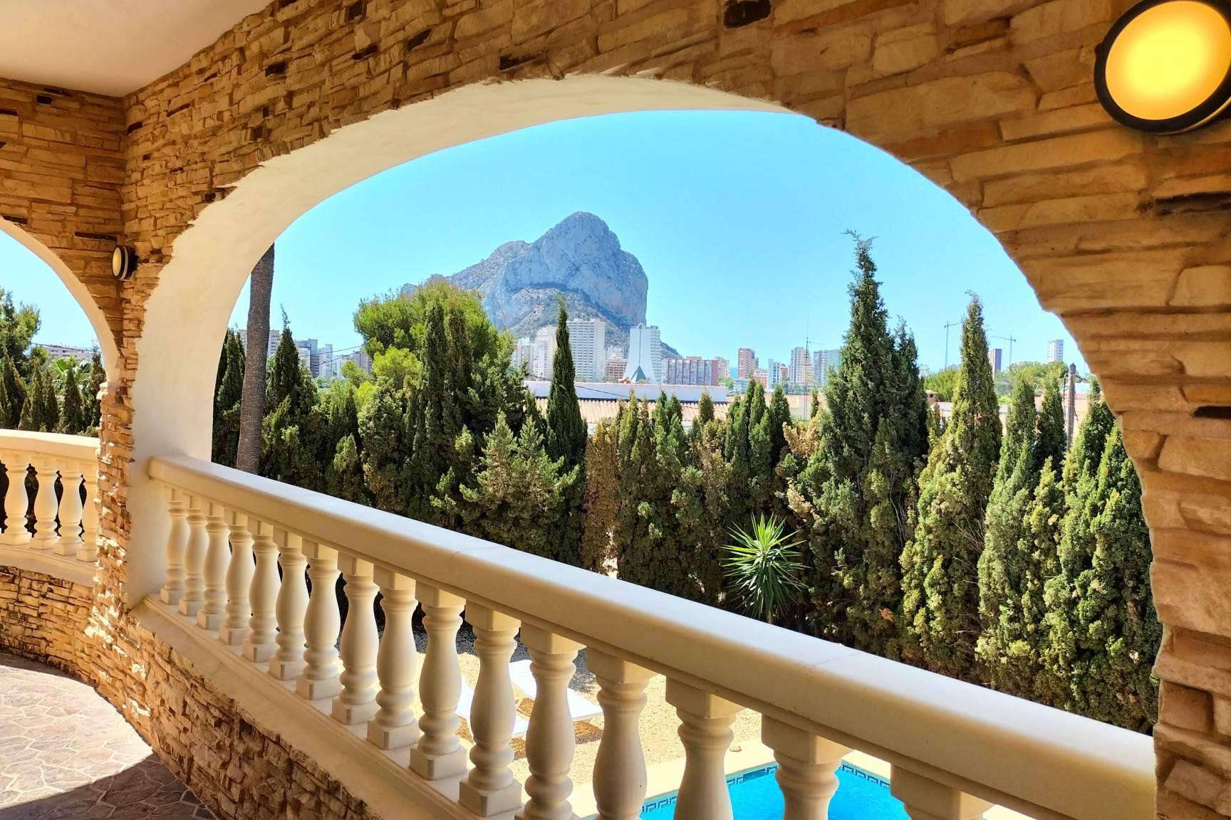 Villas con encanto y piscina en Calpe, disponibles con Alquileres Agatha Martínez
