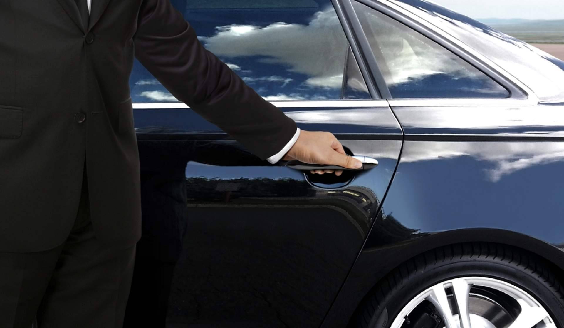 Canarias.com, movilidad premium desde los aeropuertos de Tenerife con coches de alquiler y traslados