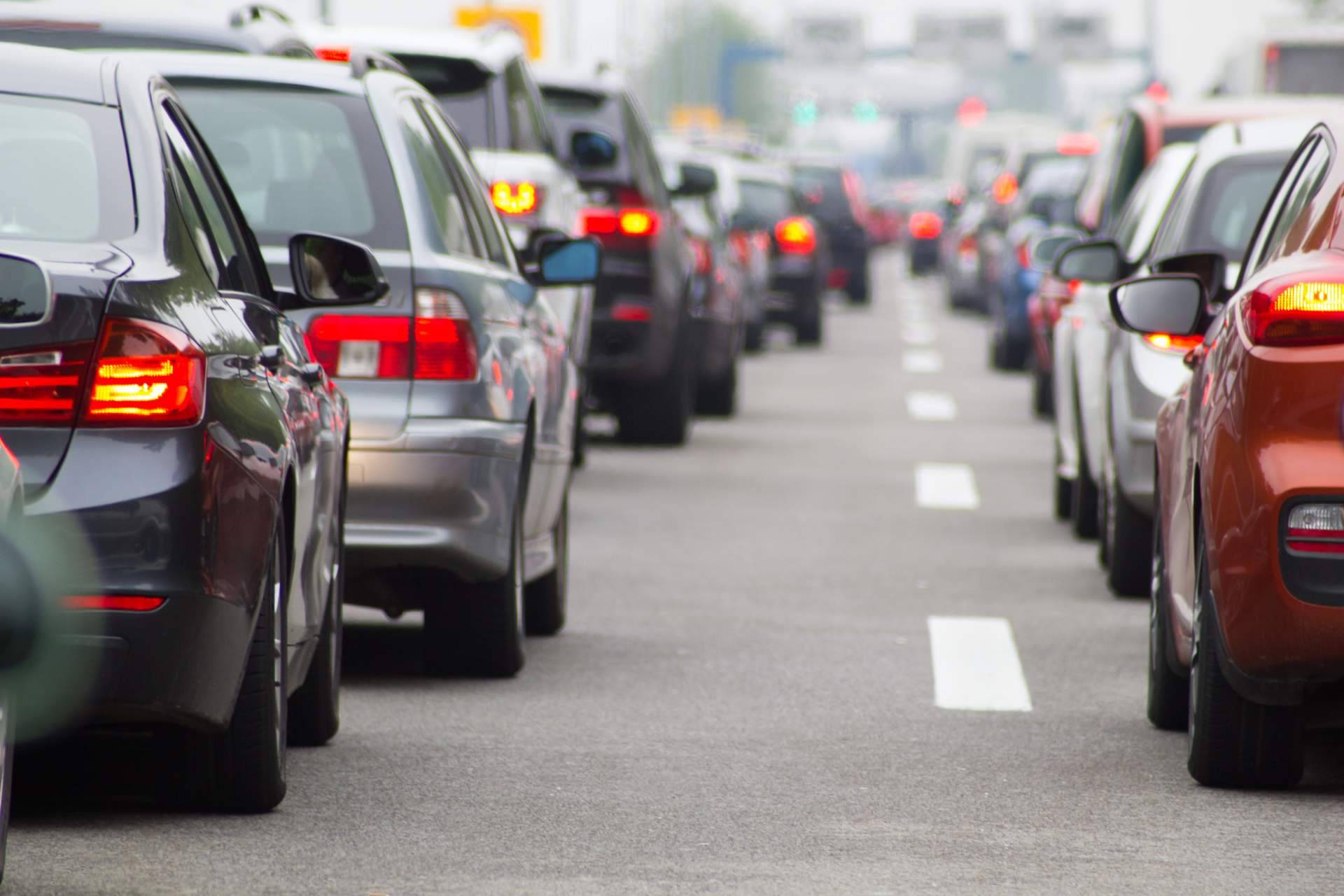 Esto No Es Noticia publica una guía con recomendaciones para contratar seguros de patinete eléctrico