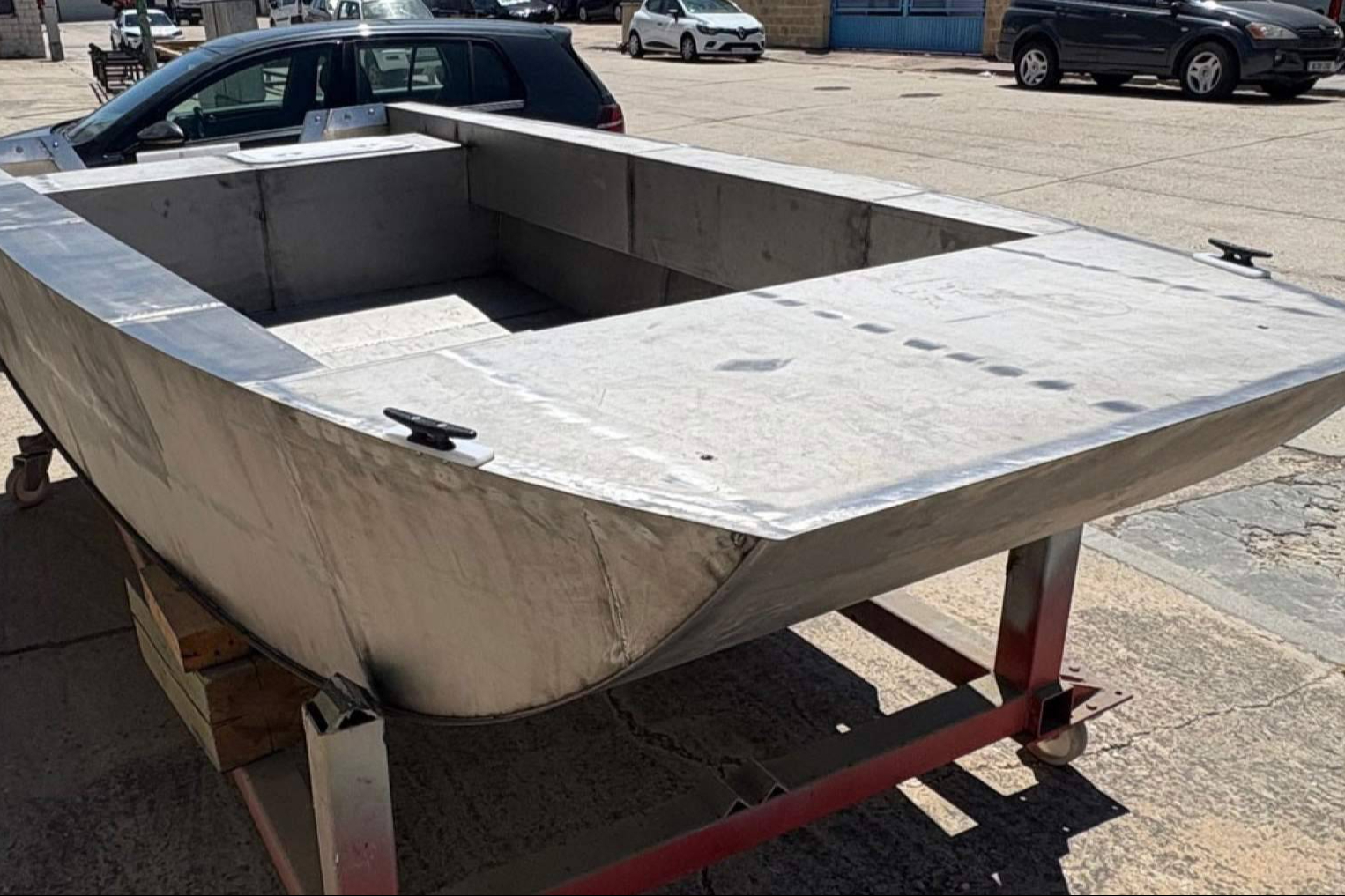 Moggaro construye el primer barco íntegramente en titanio para Titanium Technology