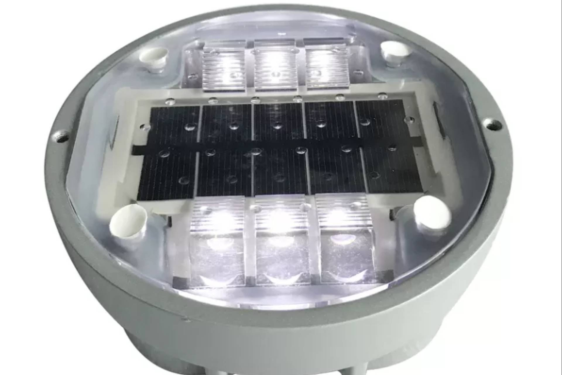 Captafaros solares encastrables; autonomía energética y alta resistencia al servicio urbano