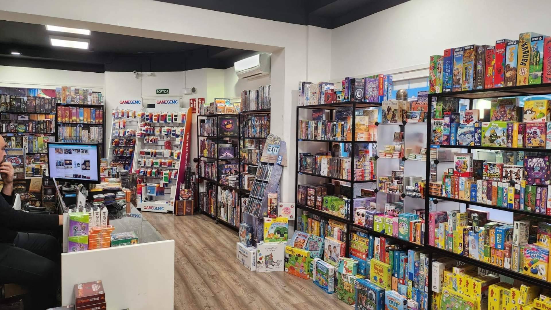 Mathom Outlet; la empresa nacional de juegos de mesa que lidera el mercado de los outlets