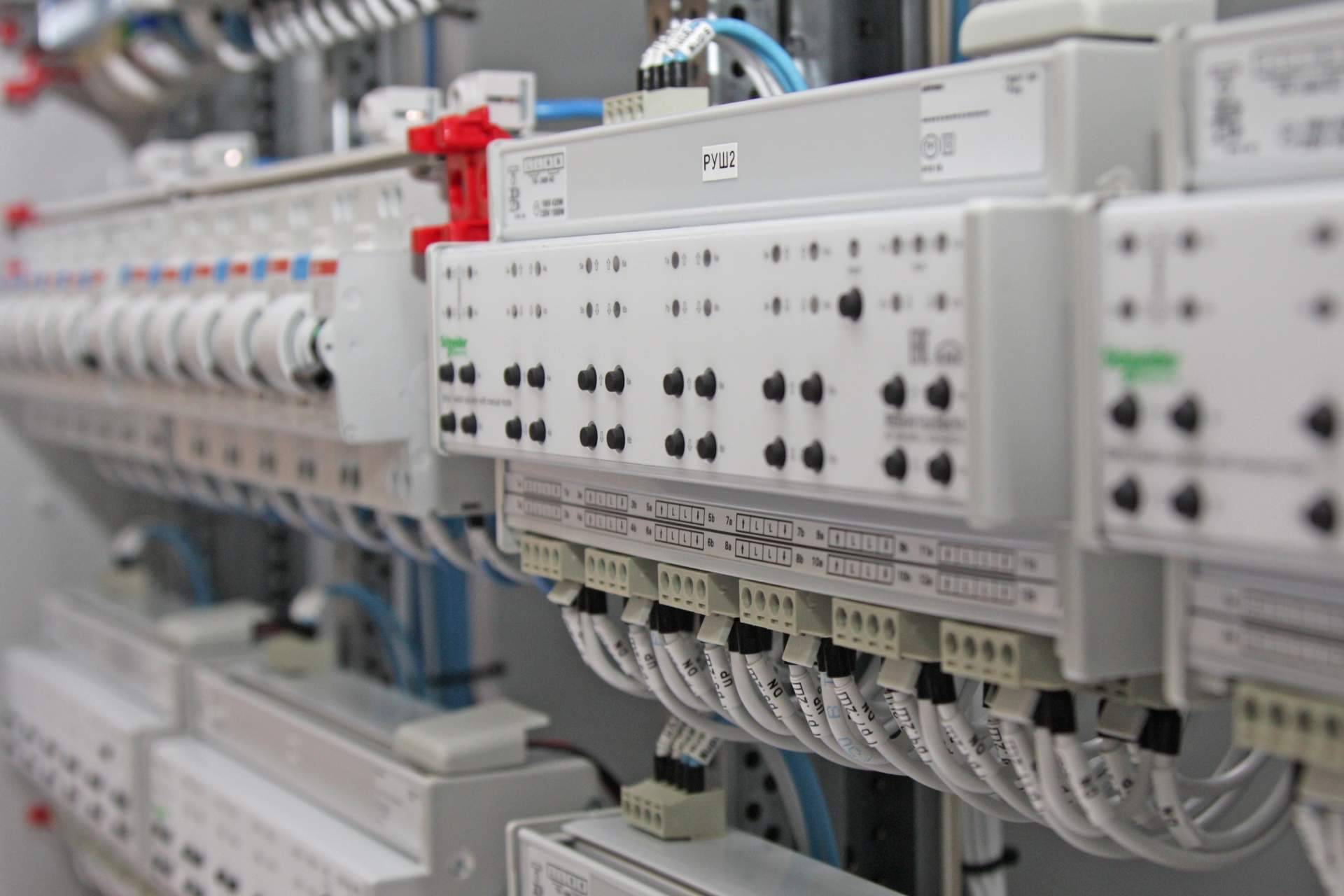 Cadenza Electric suma Eaton a su oferta de material eléctrico para proyectos industriales