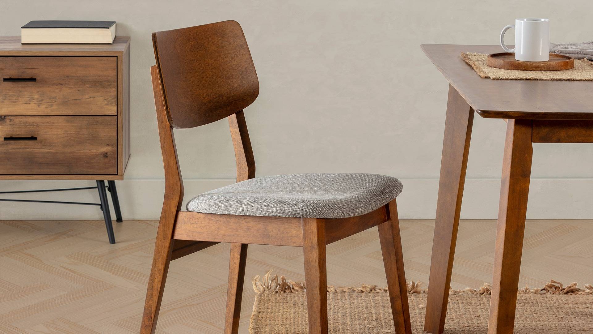 Top Mueble amplía su gama de sillas de comedor con propuestas cómodas y llenas de estilo