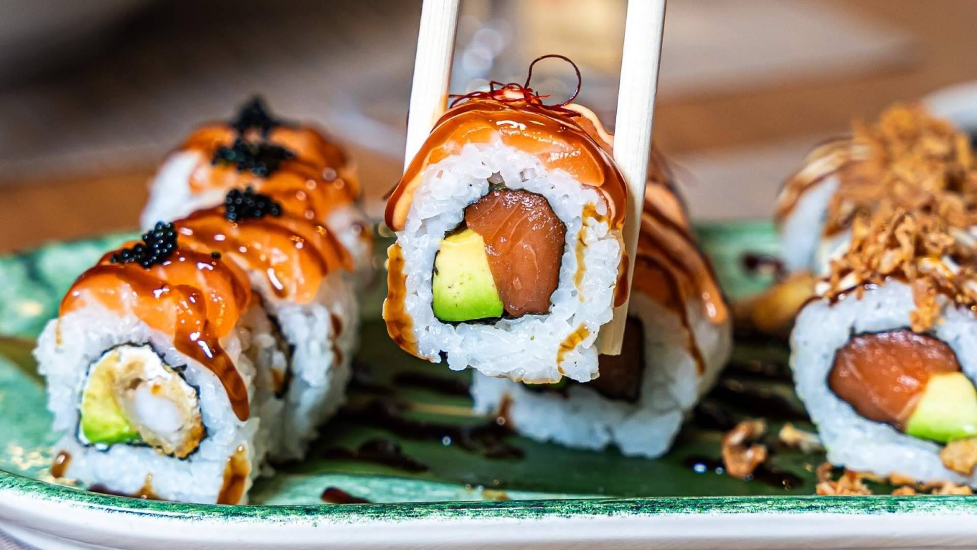 La Uramakeria se abre paso como opción de sushi para pedir a domicilio, compartir y repetir