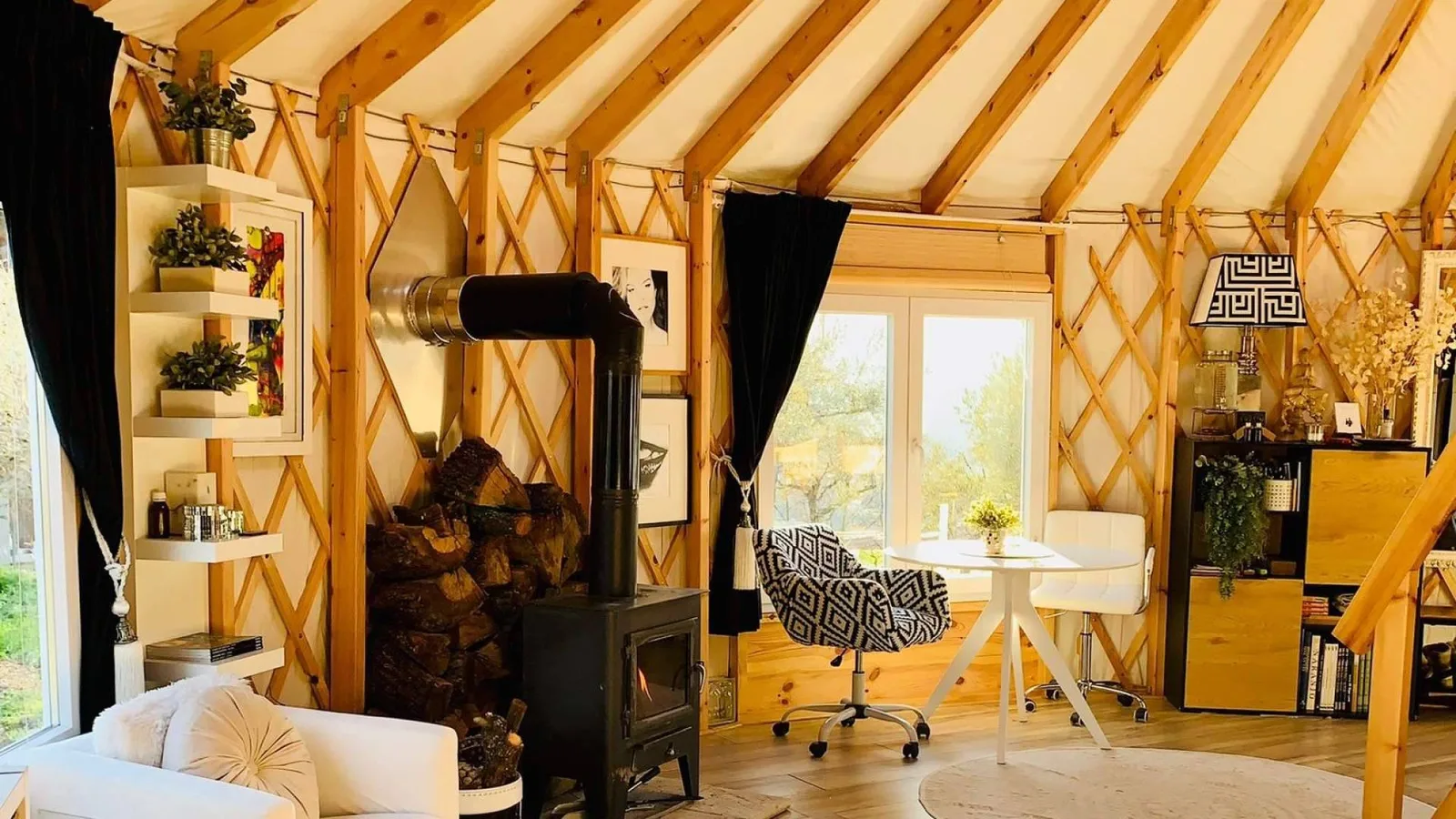 La Yurta Moderna; Un sistema de fabricación de casas modulares prefabricadas que no necesitan licencia