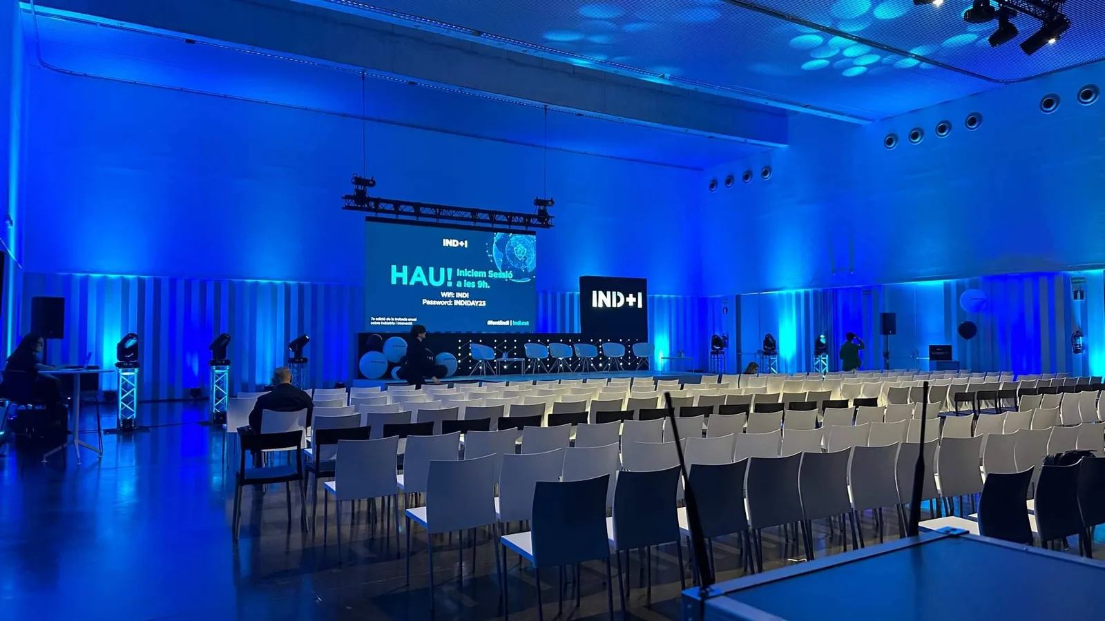 Producción técnica integral para eventos corporativos en Barcelona; entrevista al director de Live Team